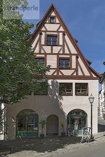 Historische Fachwerkhaus  ehemaliges Badehaus  Totalsanierung durch die Altstadtfreunde Nürnberg  Irrerstrasße 1  Nürnberg  Mittelfranken  Bayern  Deutschland  Europa