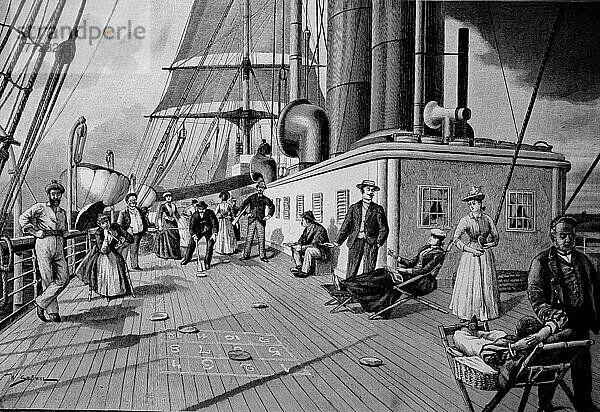 Shuffleboard spielen an Deck eines transatlantischen Dampfers im Jahr 1880  Historisch  digital restaurierte Reproduktion einer Vorlage aus dem 19. Jahrhundert  genaues Datum unbekannt