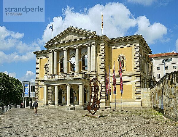 Opernhaus Halle  Halle an der Saale  Sachsen-Anhalt  Deutschland  Europa