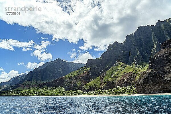 Kalalau-Strand auf der Insel Kauai  Hawaii  USA  Nordamerika