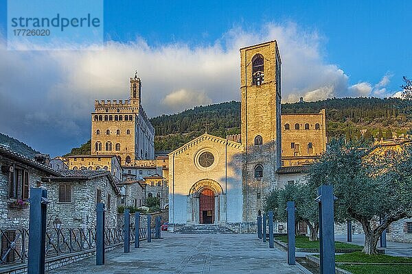 Kirche San Giovanni  Gubbio  Provinz Perugia  Umbrien  Italien  Europa