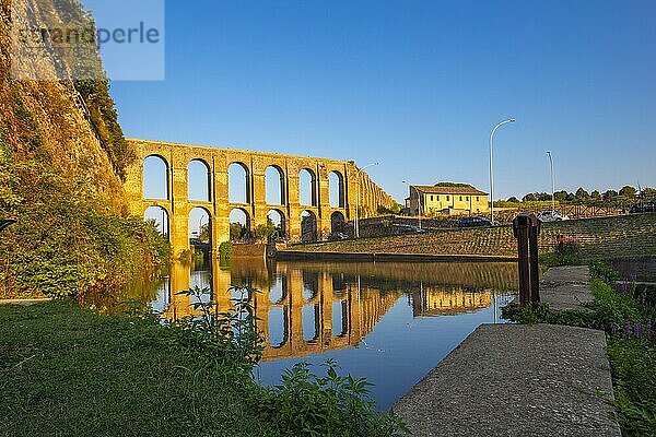 Römisches Aquädukt  Nepi  Viterbo  Latium  Italien  Europa