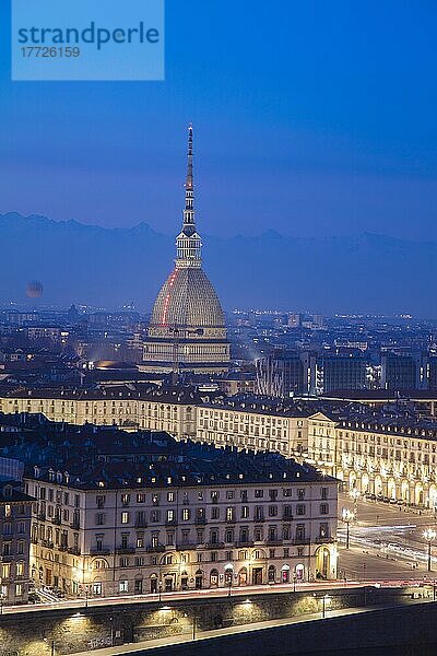 Blick vom Monte dei Cappuccini  Turin  Piemont  Italien  Europa