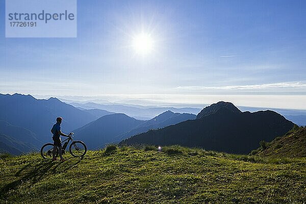 Monte Cerchio  Bielmonte  Biella  Piemont  Italien  Europa