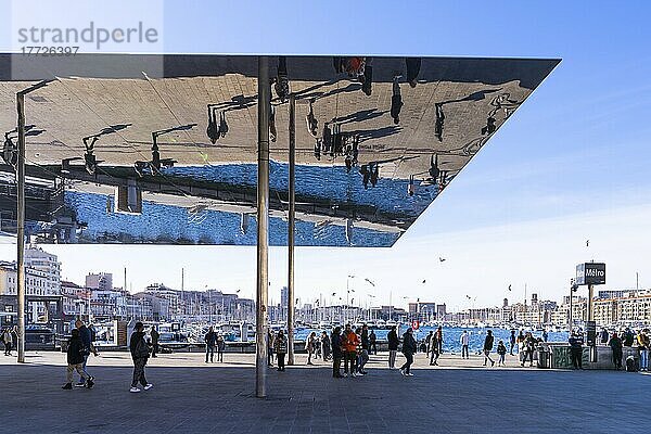 L'Ombriere von Norman Foster  Alter Hafen  Marseille  Provence-Alpes-Côte d'Azur  Frankreich  Mittelmeer  Europa