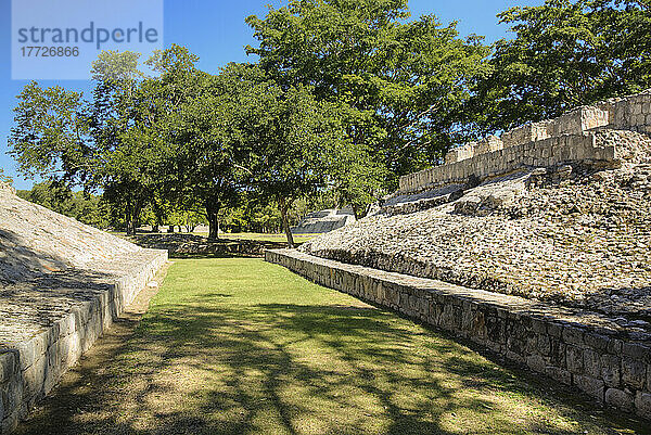 Ballplatz  Archäologische Zone Edzna  Bundesstaat Campeche  Mexiko  Nordamerika