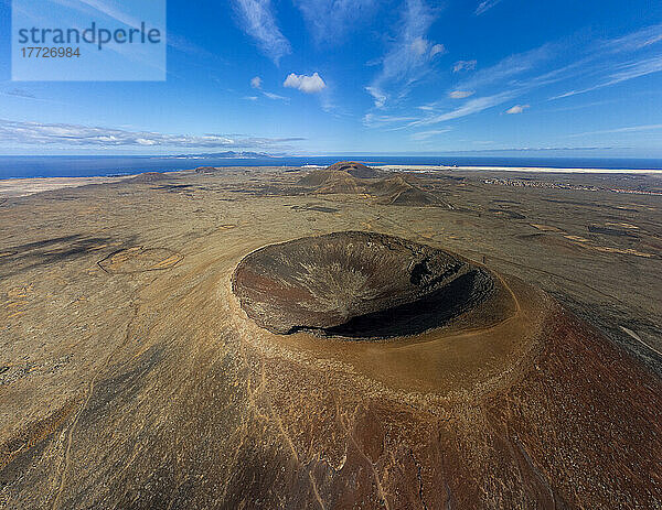 Luftaufnahme des Vulkans Calderon Hondo  Fuerteventura  Kanarische Inseln  Spanien  Atlantik  Europa