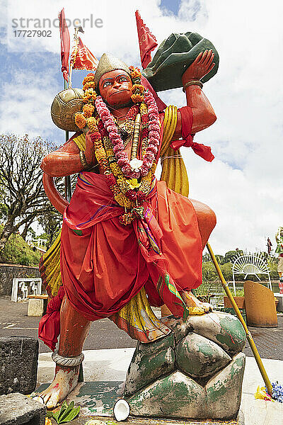 Statue von Hanuman  dem hinduistischen Affengott und Begleiter Ramas  in Ganga Talao  Mauritius  Indischer Ozean  Afrika