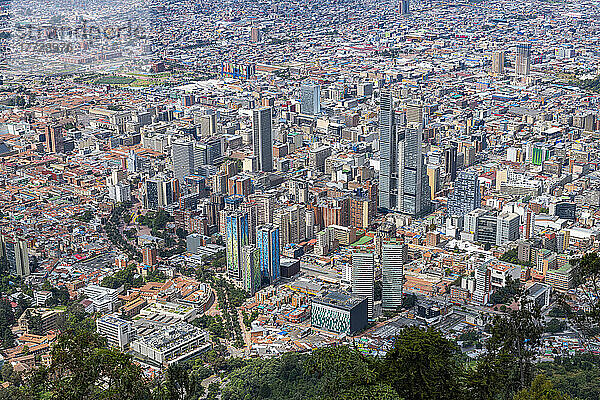 Blick über Bogota von Monserrate  Kolumbien  Südamerika