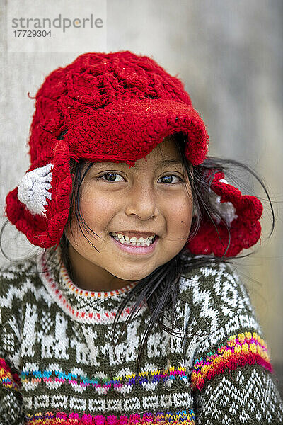 Ecuadorian girl in a Chimborazo village  Ecuador  South America