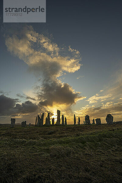 Callanish Standing Stones bei Sonnenaufgang  Callanish  Isle of Lewis  Äußere Hebriden  Schottland  Vereinigtes Königreich  Europa