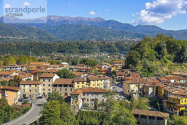 Gallicano  Serchio Valley  Appenine Mountains  Tuscany  Italy  Europe