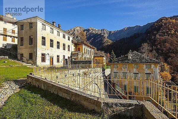 Montesinaro  hamlet of Piedicavallo  Val di Cervo  Piedmont  Italy  Europe