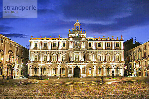 Universitätsplatz  Catania  Sizilien  Italien  Europa