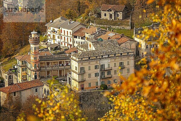 Schloss von Roreto  Val di Cervo  Biella  Piemont  Italien  Europa