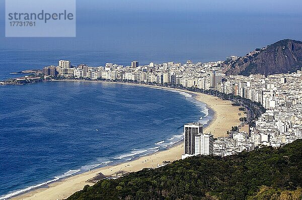 Copacabana Strand  Rio de Janeiro  vom Zuckerhut  Pao de Acucar  aus gesehen  Brasilien  Südamerika