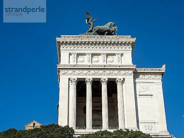 Quadriga auf dem Monumento Vittorio Emanuele II  Piazza Venezia  Rom  Italien  Europa