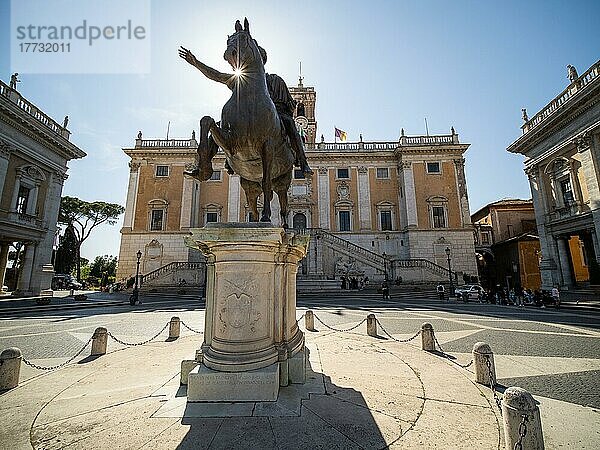 Reiterstandbild  Bronzestatue  Imperator Marc Aurel  Kapitol  kapitolinischer Hügel  Rom  Latium  Italien  Europa