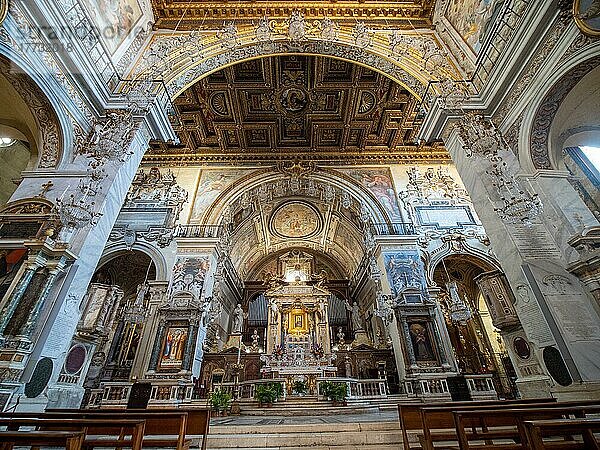 Kirche Santa Maria in Aracoeli  Innenraum  Kapitol  Rom  Latium  Italien  Europa