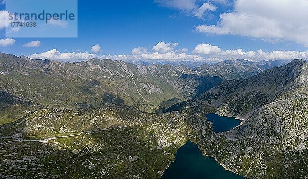Luftaufnahme mit Bergseen im Val Sambuco im Kanton Tessin  Schweiz  Europa
