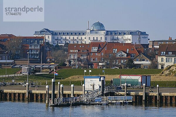 Ortsansicht mit Strandhotel  Juist  Töwerland  Ostfriesische Insel  Ostfriesland  Nordsee  Niedersachsen  Deutschland  Europa