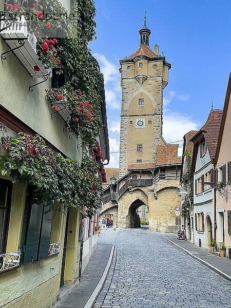 Klingentor  Stadttor von historische Befestigungsanlage in mittelalterliche Altstadt  Rothenburg ob der Tauber  Franken  Bayern  Deutschland  Europa
