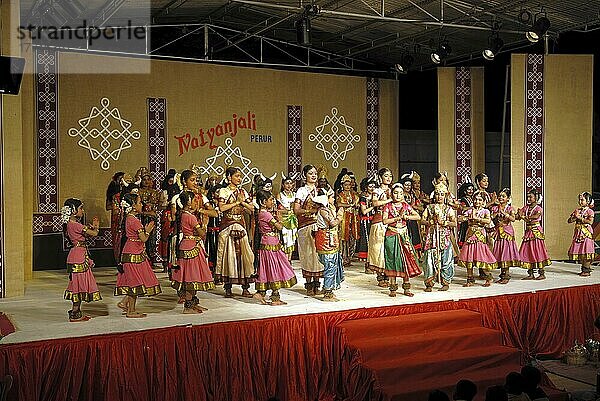Bharatanatyam  Tanzdrama  klassischer Tanz aus Tamil Nadu  Indien  Asien
