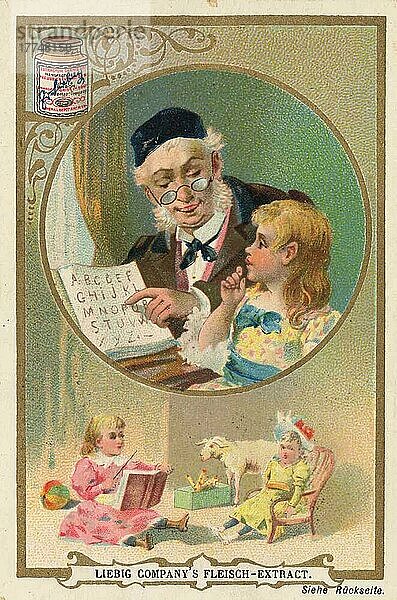 Serie Kinder und Kinderspiel  Kinder spielen Schule und beim Lesen lernen  digital verbesserte Reproduktion eines Sammelbildes von ca 1900