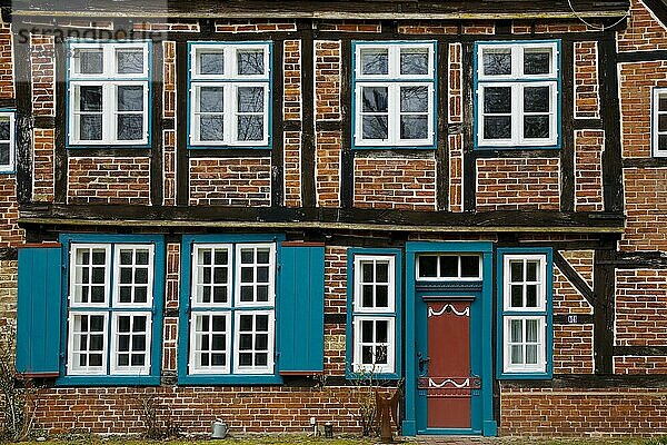 Fassade von einem Fachwerkhaus  Alte Kaplanei  Organistenhaus  Domhof  Ratzeburg  Schleswig-Holstein  Deutschland  Europa