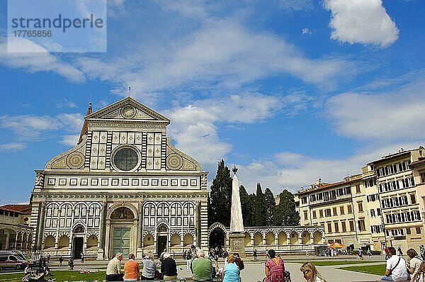 Florenz  Santa Maria Novella Kirche  Santa Maria Novella Platz  Piazza Santa Maria Novella  Toskana  Italien  Europa