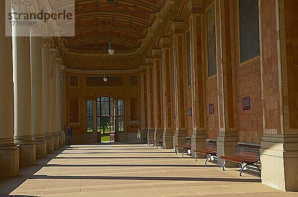 Die Trinkhalle  Pumpenhaus  Baden-Baden  Schwarzwaldgebirge  Baden-Württemberg  Deutschland  Europa