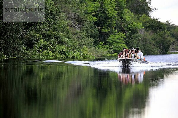 Touristen Ausflug  Bootsausflug  Fluss Safari  Eco  umweltfreundlich  Natur  entspannend  entdecken  ungestört  friedlich  Pantanal  Mato Grosso  Brasilien  Südamerika