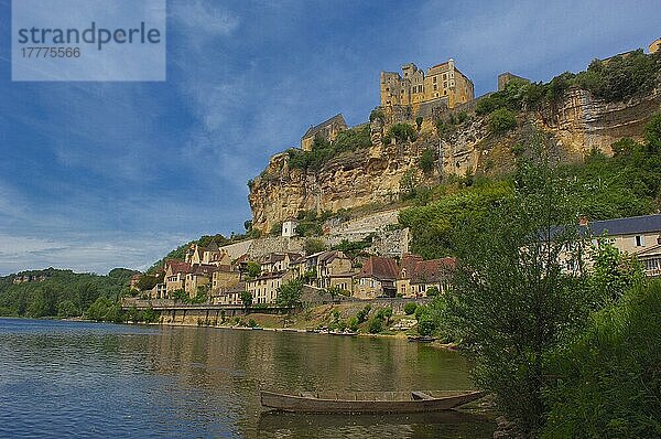 Beynac  Beynac et Cazenac  Dordogne  Perigord  Schloss Beynac  Dordogne-Tal  Perigord Noir  Les plus beaux villages de France  Aquitaine  Frankreich  Europa