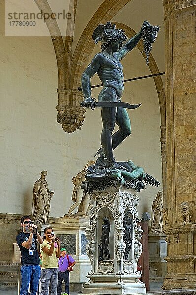 Florenz  Perseus-Statue  La Signoria Platz  Piazza della Signoria  Toskana  Italien  Europa