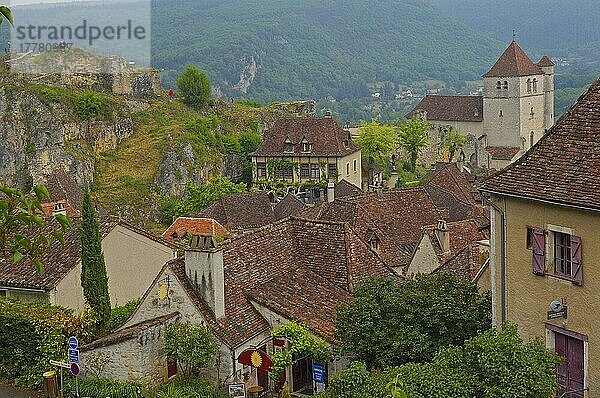 Saint Cirq Lapopie  Lot-Tal  Jakobsweg  Midi-Pyrenäen  Frankreich  Europa