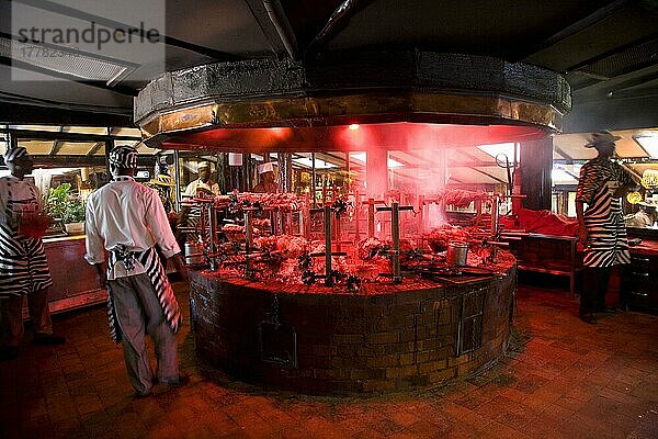 Fleischspieße auf Grill  Restaurant  Nairobi  Kenia  Afrika