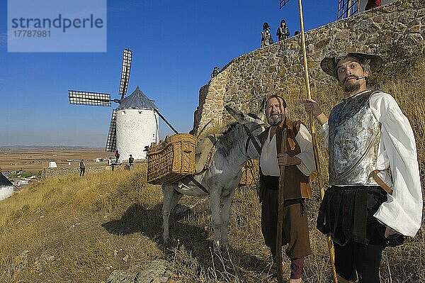 Consuegra  Darstellung des Quijote während des Safranrosenfestes  Provinz Toledo  Route des Don Quijote  Castilla-La Mancha  Spanien  Europa