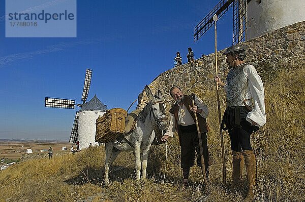 Consuegra  Darstellung des Quijote während des Safranrosenfestes  Provinz Toledo  Route des Don Quijote  Castilla-La Mancha  Spanien  Europa