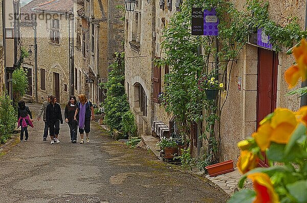 Saint Cirq Lapopie  Lot-Tal  Jakobsweg  Midi-Pyrenäen  Frankreich  Europa