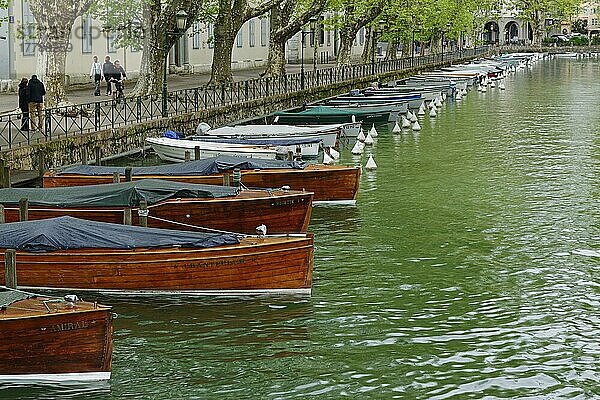 Boote  Canal du Vasse  Annecy  Frankreich  Europa