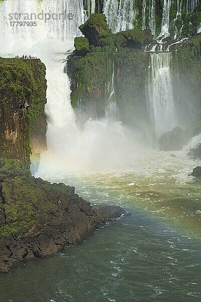 Iguazu-Fälle von der argentinischen Seite  Argentinien-Brasilien