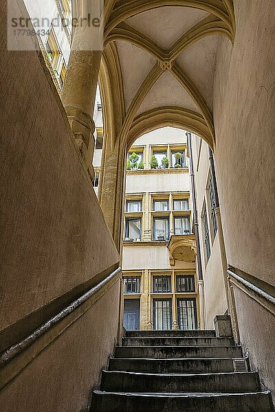 Traboule Hostellerie du Gouvernement  Stadtteil Saint Jean  Unesco-Weltkulturerbe  Alt-Lyon  Rhône-Alpes  Frankreich  Europa