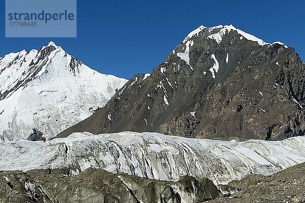 Pabeda-Khan Tengry Gletschermassiv  Blick vom Basislager  Zentrales Tien Shan Gebirge  Grenze Kirgisistan un  Kirgisistan  China  Asien