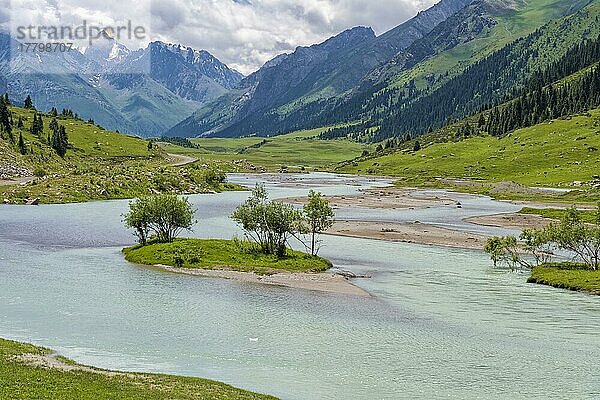 Fluss Aksu oder Saryjaz  Region Issyk Kul  Kirgisistan
