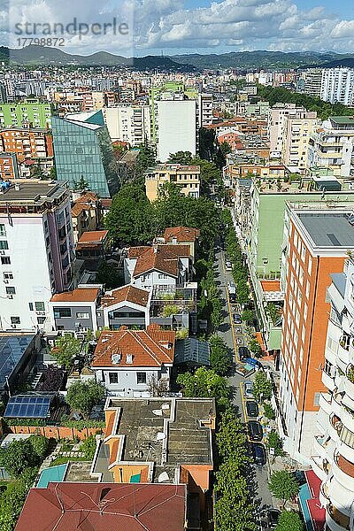 Blick über Tirana  Tirana  Albanien  Europa