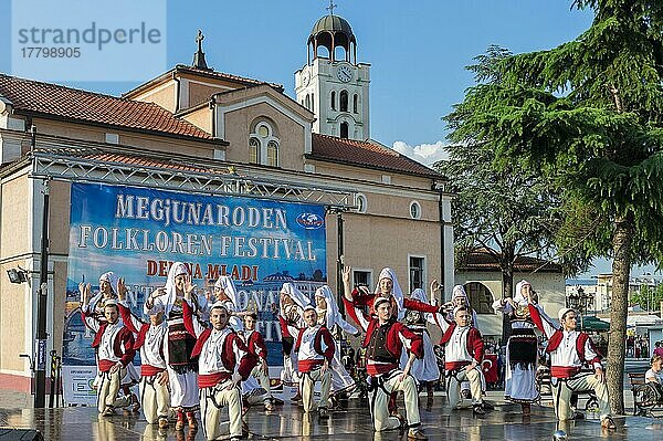 Internationales Folklorefestival  Jugendtag  Skopje  Mazedonien  Europa