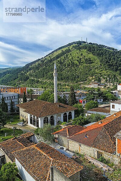 Königsmoschee und Stadt Berat  Berat  Albanien  Europa