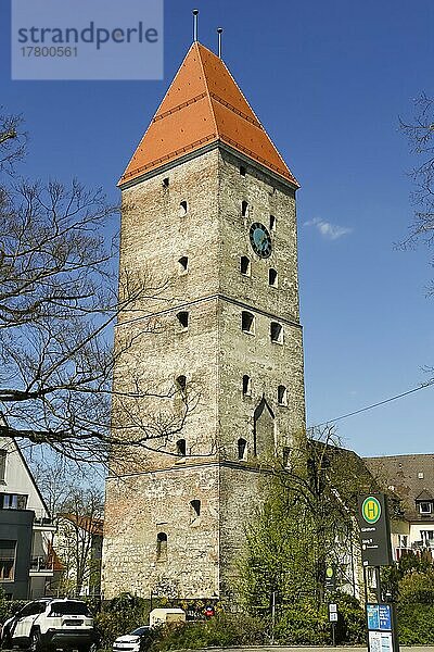 Gänsturm  Gänstor  Stadttor der mittelalterlichen Stadtbefestigung  Uhr  Ulm  Baden-Württemberg  Deutschland  Europa