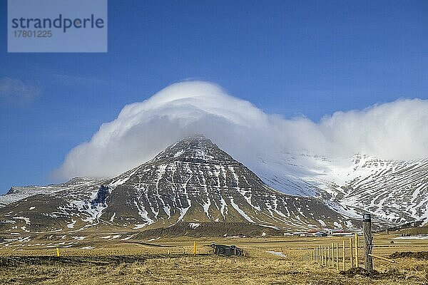 Verschneite Berge  Halbinsel Snæfellsnes  Vesturland  Island  Europa