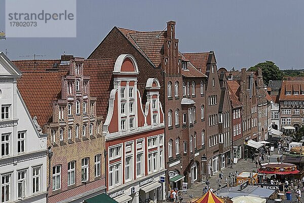 Giebelhäuser  Stadtfest  Am Sande  Lüneburg  Niedersachsen  Deutschland  Europa